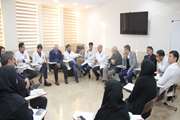 جلسه مشترک رئیس و هیئت‌رئیسه بیمارستان شریعتی با رییس و هیئت‌علمی بخش ارتوپدی این بیمارستان